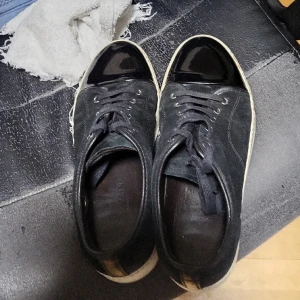 Lanvins - Svarta med cap toe i bra skick. Har använts cirka 1 år. 