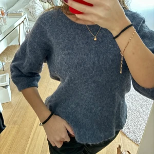 American vintage tröja - Stickad tröja från american vintage. Trekvartsärm. Fint skick