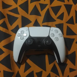 PS5 kontroll  - Helt ny PS5 kontroll utan stickdrift 