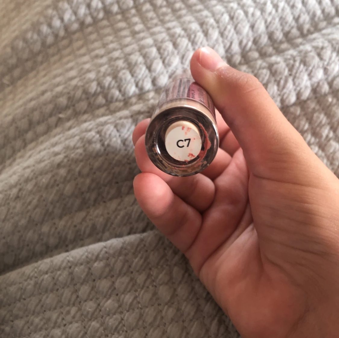 Revolution consealer - 92