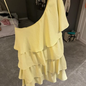 Sommar klänning  - Så fin och aldrig använt 💗💗