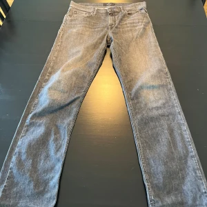 Replay Jeans - Hej! Säljer ett par snygga gråa replay jeans för ett schysst pris. Inga defekter och riktigt bra skick. W31 L32