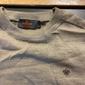 Morris sweatshirt storlek XS - Beige tröja i bra skick! Köpt för 1600 kr