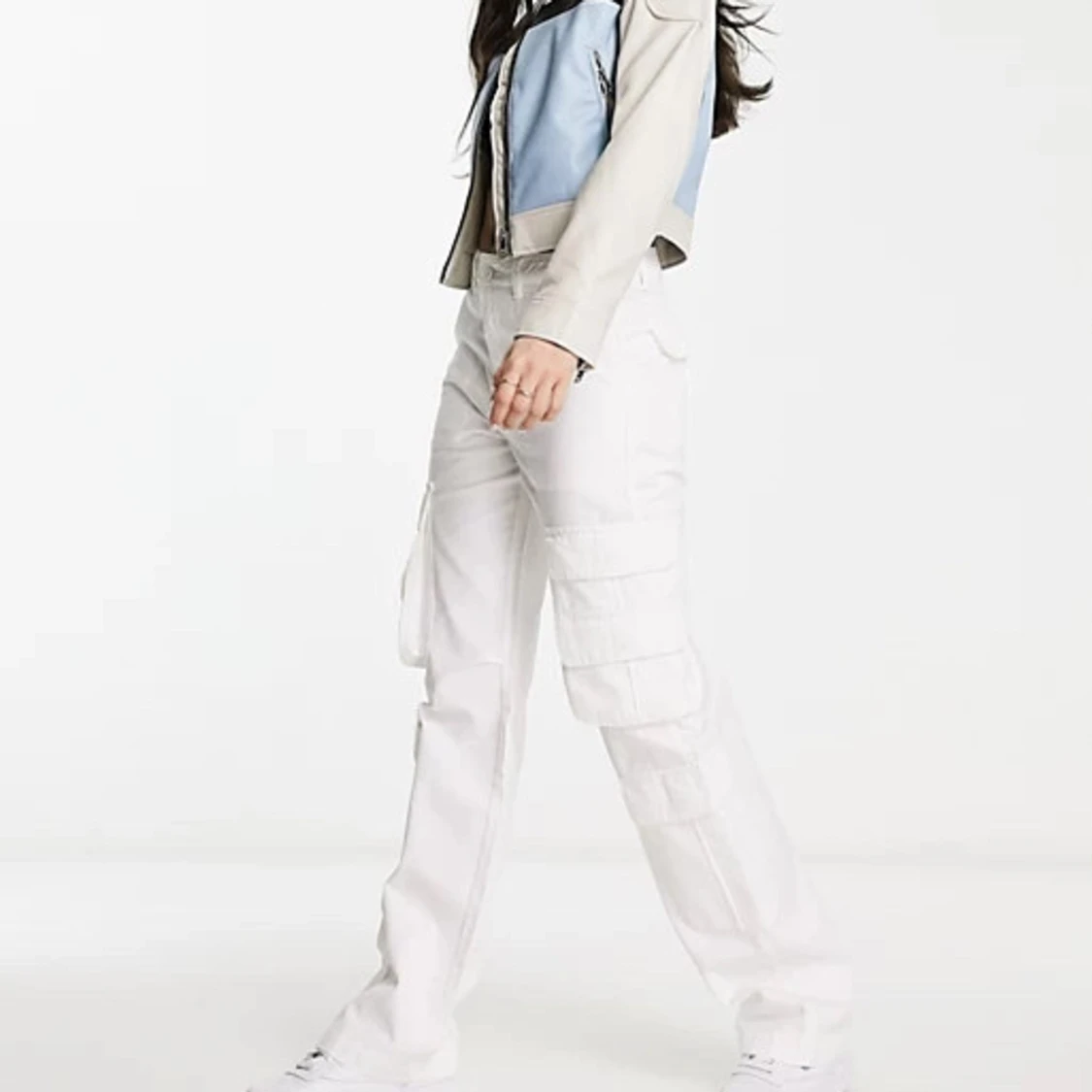 Vita cargobyxor  - 90