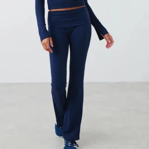 soft touch folded trouser - Säljer min byxor från Gina tricot pga dom är för korta för mig, aldrig använda. Dm för fler bilder❤️ord pris 350kr