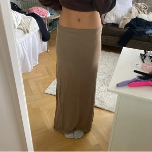 Långkjol nelly - Jättefin maxikjol från nelly