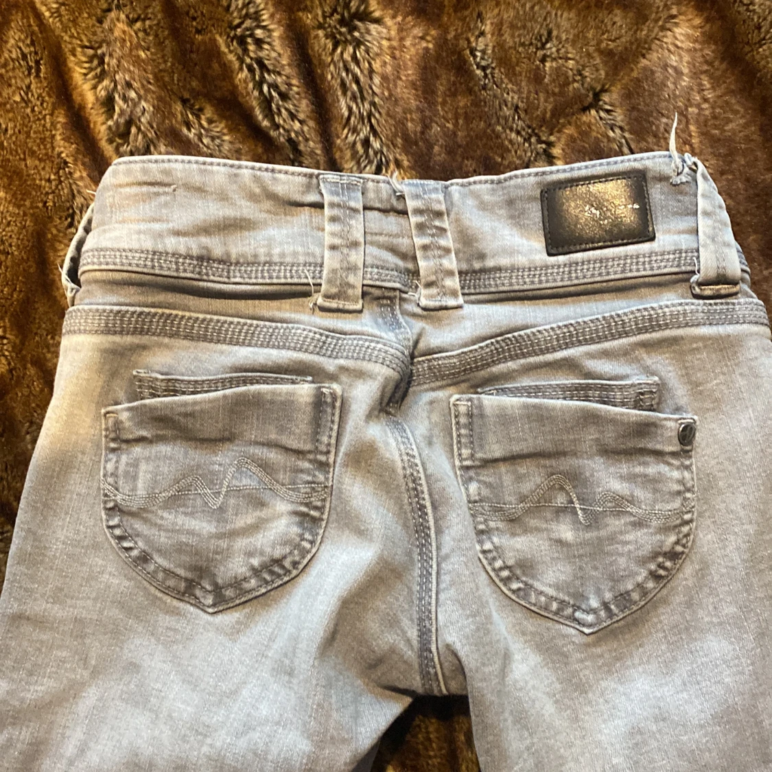 Lågmidjade gråa jeans - 91