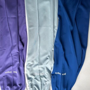 Palm angels byxor - Storlek l 400 kr st