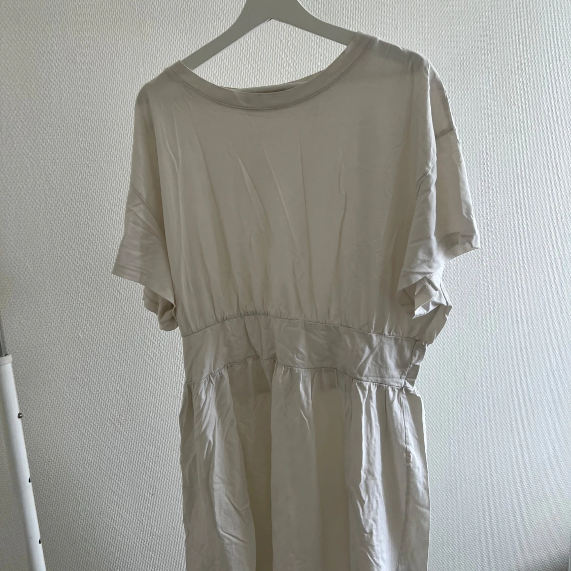 Beige klänning - 90