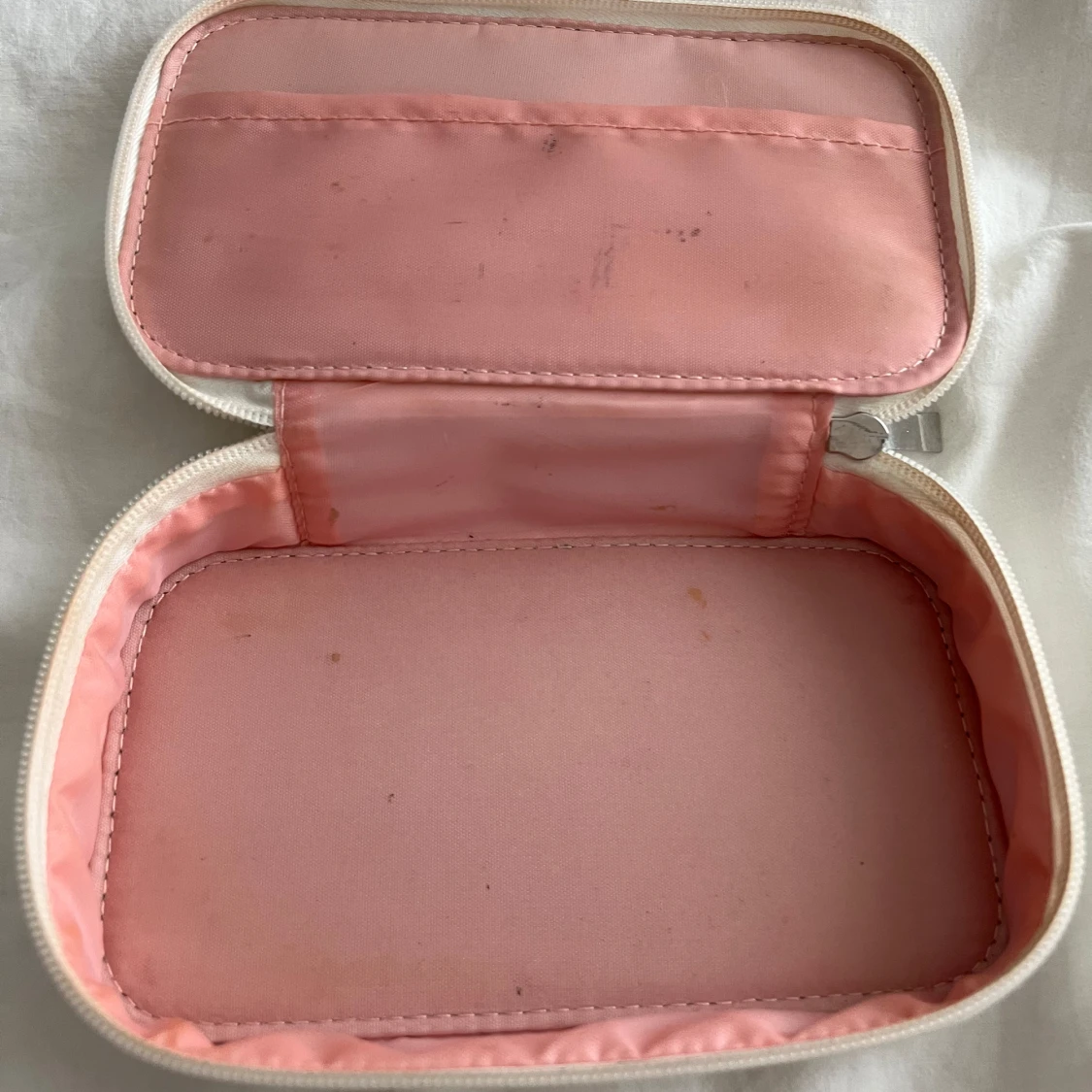 Liten caia necessär  - 90