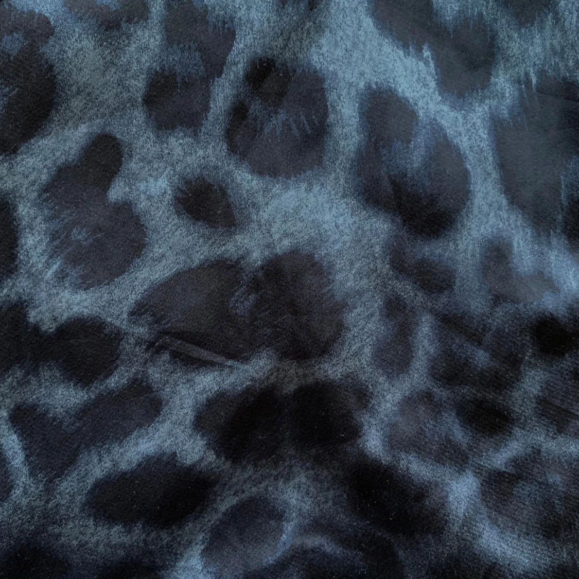 Svart leopardmönstrad omlottkjol från Neo Noir - 91