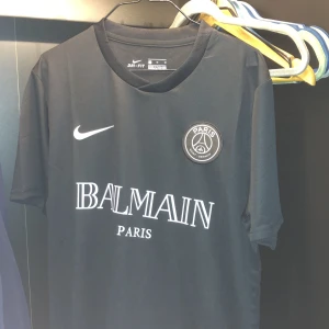 Balmain x psg tröja - Storlek M