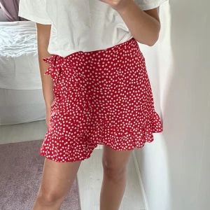 Omlottkjol - Somrig kjol som aldrig kommit till användning✨