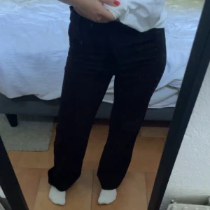 Madlady kostymbyxor - Ett par kostymbyxor från madlady, storlek S i medellängden, bra skick