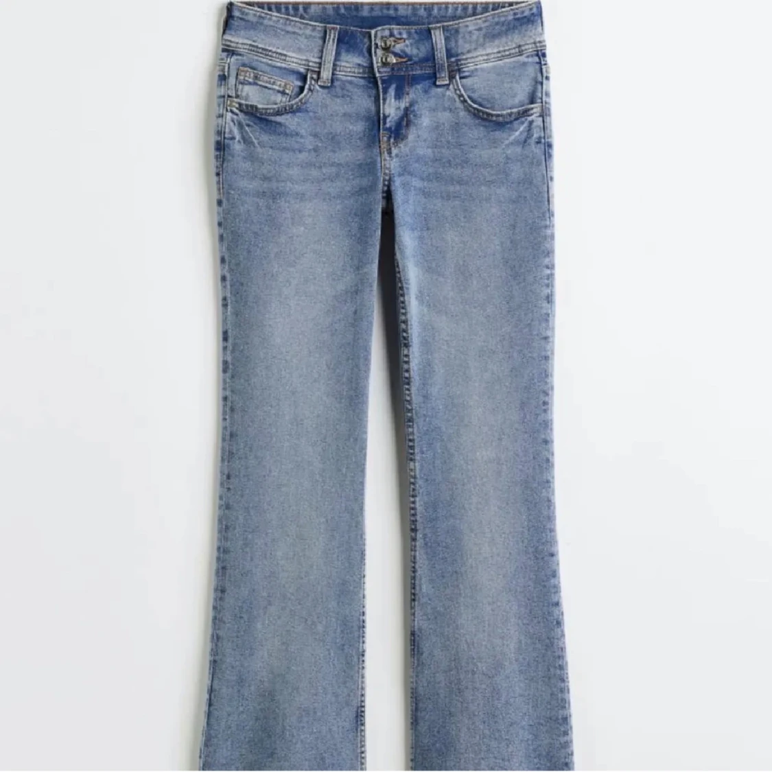 Low waist bootcut jeans  - 91