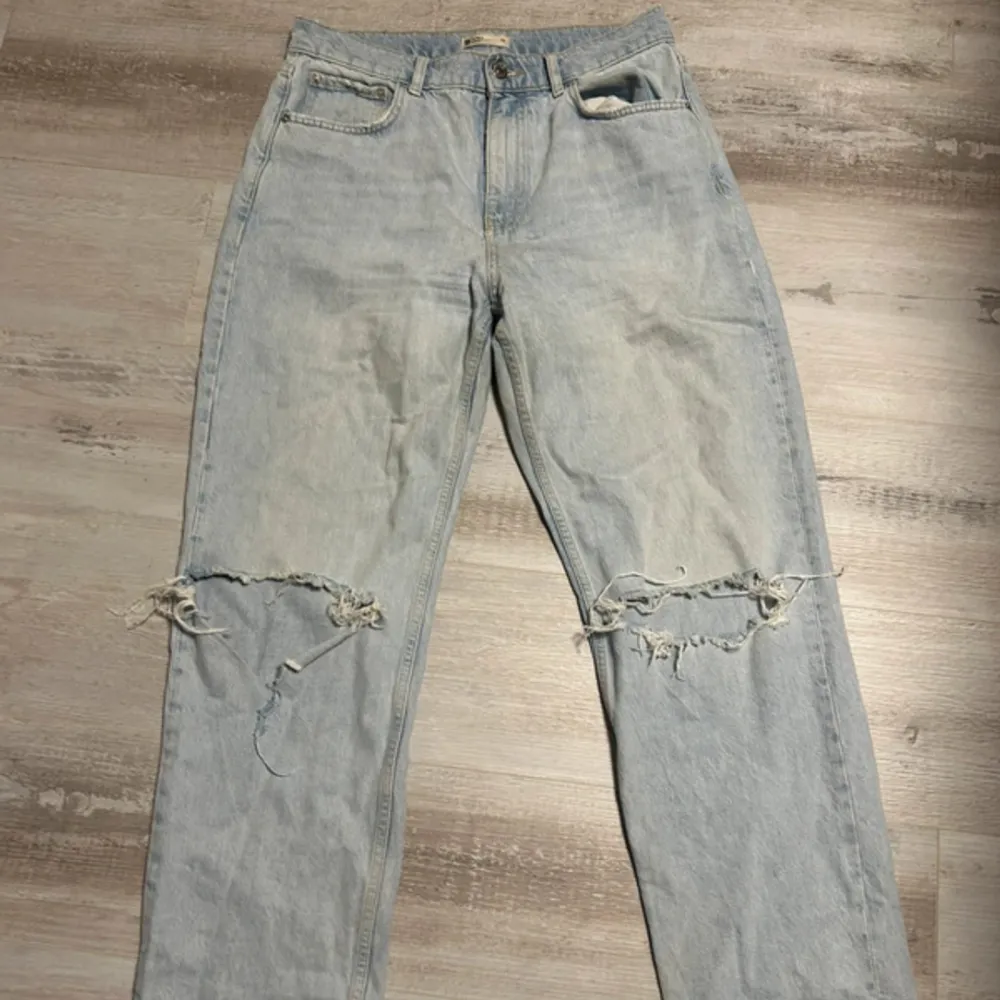 Ett par jeans från Gina Tricot, använt ett få tal gånger. Jeans & Byxor.