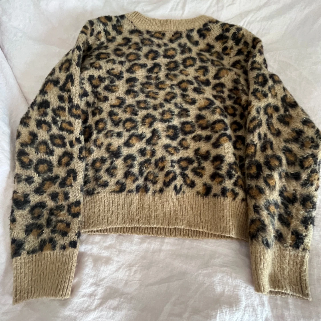 Jättefin leopard tröja💕🐆