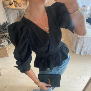 Blus - SUPER snygg!!