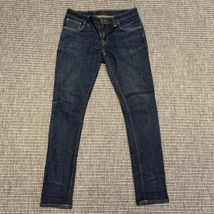 Nudie jeans  - Hej! Säljer nu dessa super populära nudie jeans. Jeansen är i toppskick. Modellen heter skinny Lin
