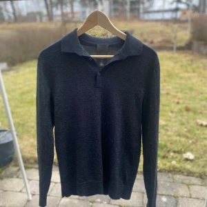 Merino ull piké  - ❗️UTFÖRSÄLJNING❗️| Merino ull pike från Hm - Skick: 9/10 - Vårt pris: 179 - Skriv för mer frågor eller funderingar och kolla gärna in liknande plagg i min profil som också är på rea👍