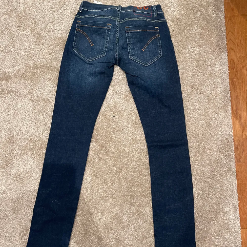 Dondup jeans oanvända storlek 30. Jeans & Byxor.