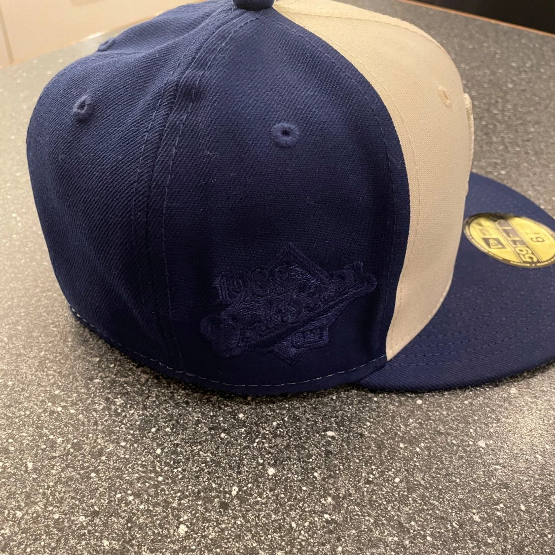 LA keps storlek 6 7/8, 54,9 cm - 92