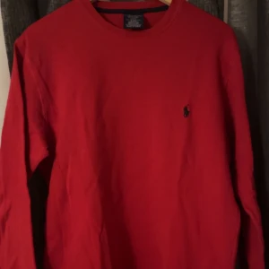 Ralph Lauren tröja - Tröjan är storlek M och använd ett fåtal gånger