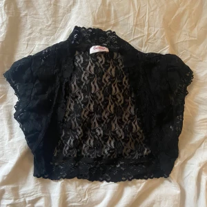 Spets bolero  - Fin bolero i bra skick! 