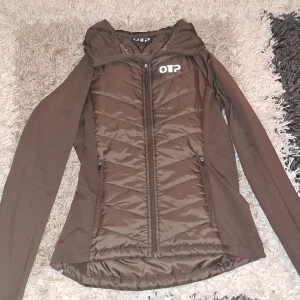 Sportjacka - Sportjacka från Ullared. Storlek 32/34 eller XS