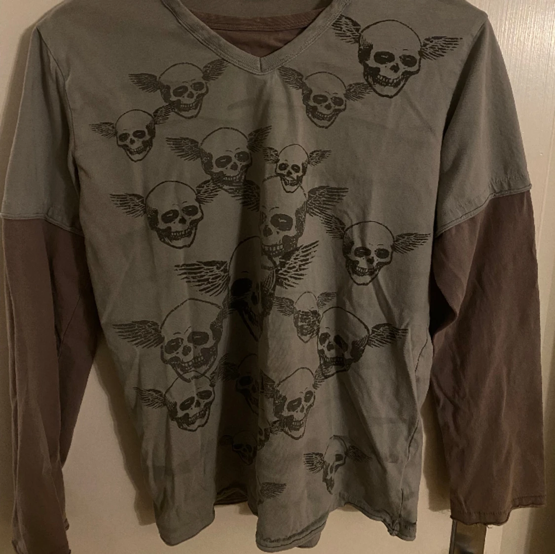 Thrifted skeleton shirt - 90