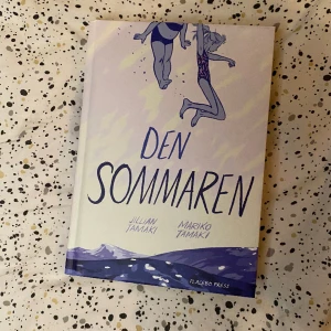 Den sommaren bok - En intressant ungdomsserie om att växa upp under en sommar. Boken har väldigt fina illustrationer. 
