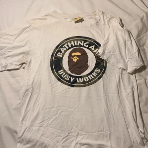 Bape T-Shirt - (Reupload) Skön men lite sliten Bape tisha!