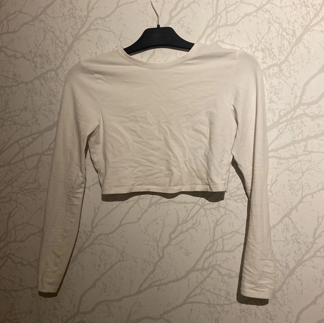 Säljer tröja stl S, säljes pga för liten