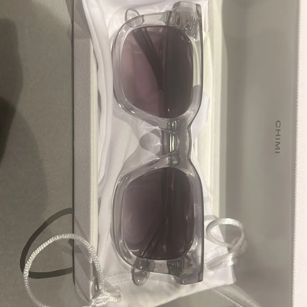 Säljer nu ett par riktigt fräsch chimi solglasögon pga att de inte används det finns inga repor eller annat problem med de.. Accessoarer.
