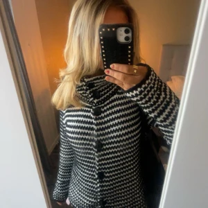 så fin jacka!!  - säljer denna så fina jacka ifrån Kappahl 💕💕