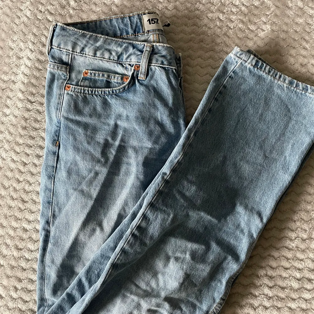 Säljer de populära jeansen från Lager 157 då jag inte använder de längre.. Jeans & Byxor.