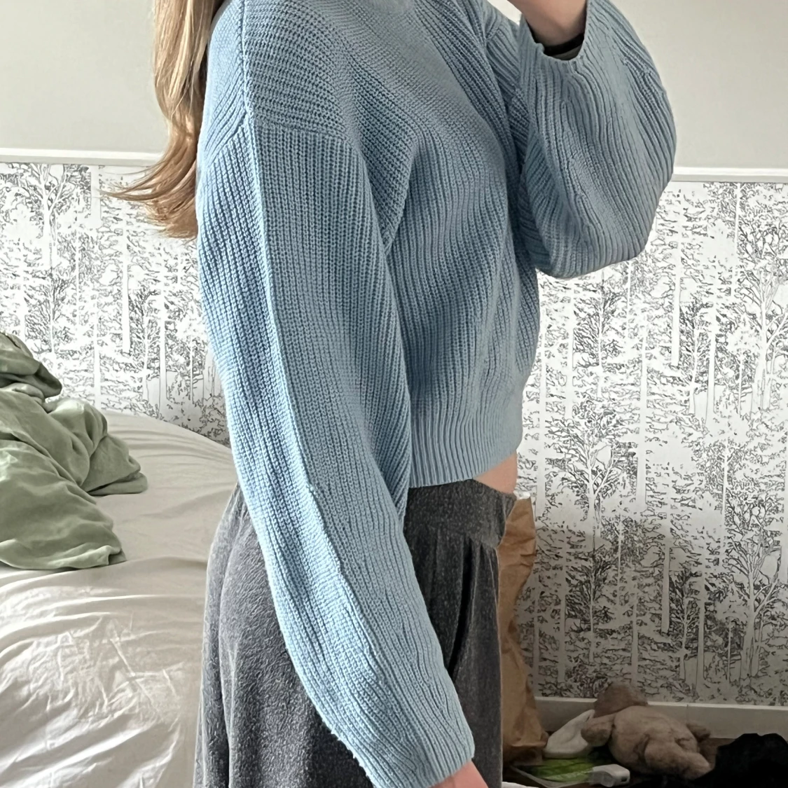 Ljusblå stickad tröja