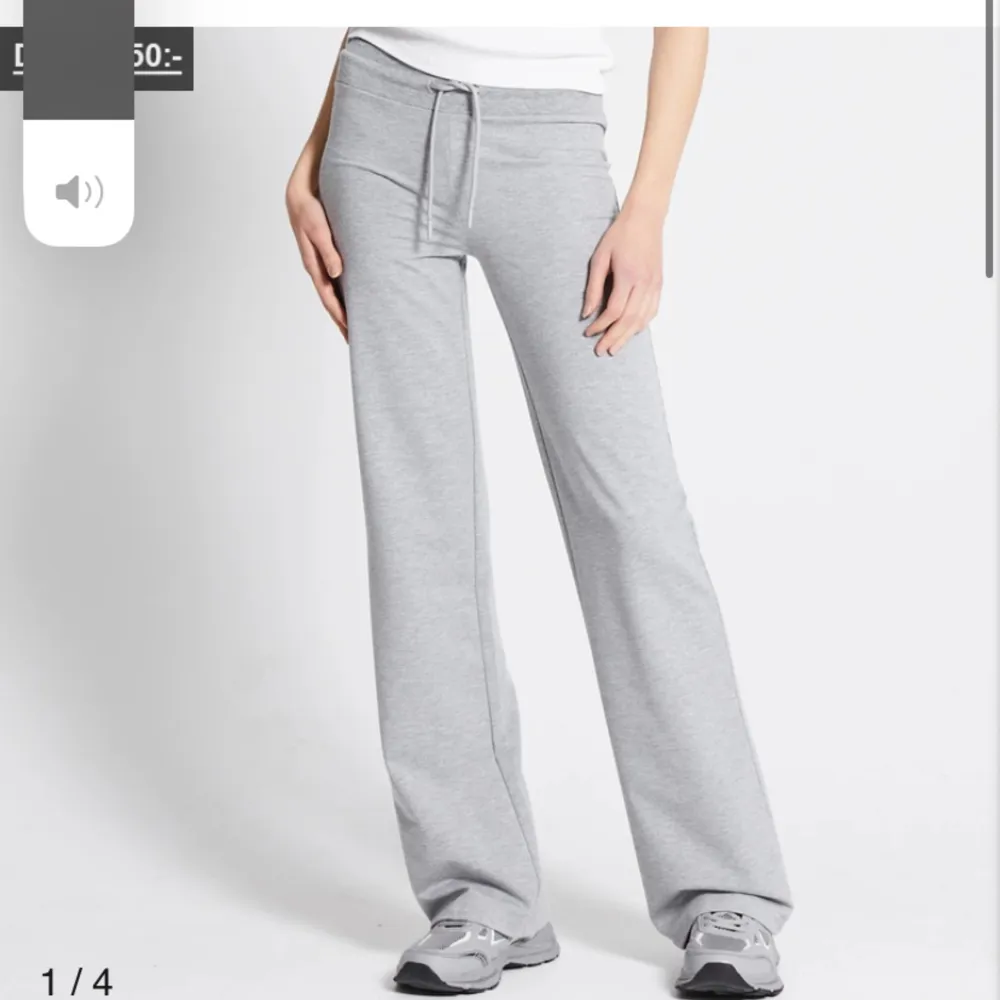 beställde den i fel storlek så den är helt oanvänd ny pris 100kr. Jeans & Byxor.