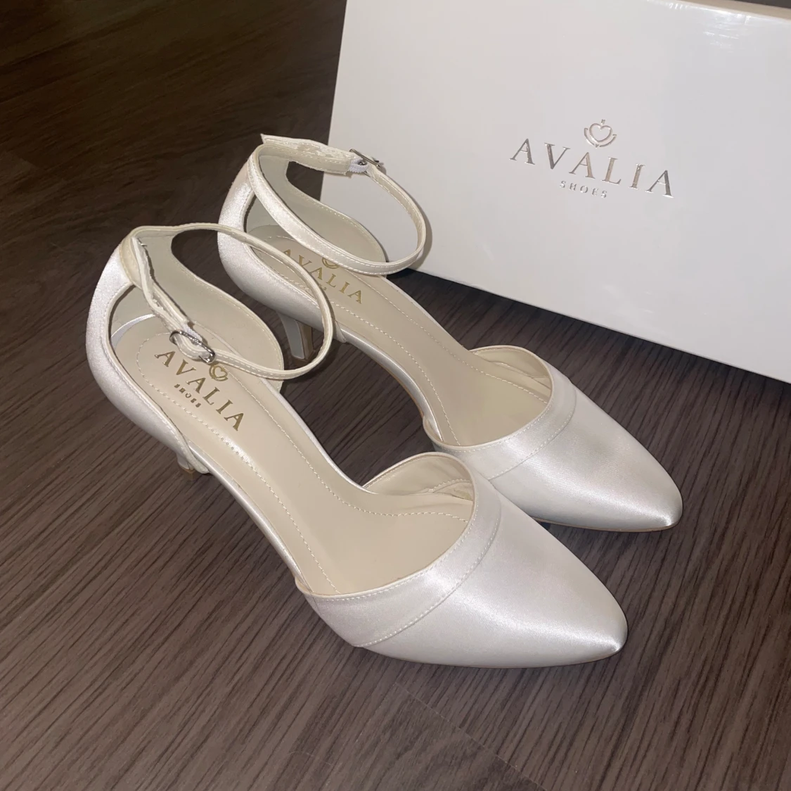 Vita klackskor  - 90