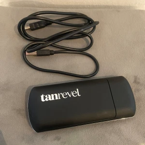 Tanrevel  - Säljer nu min tanrevel då den inte kommer till användning🩷