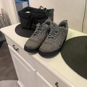 Nike air force 1 low  - Finns ingen box annars så är dom 3 månader gml 