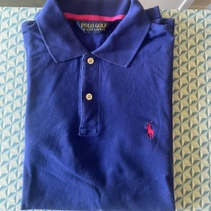 Polo Ralph Lauren Pike  - Knappt använd  Bra skick