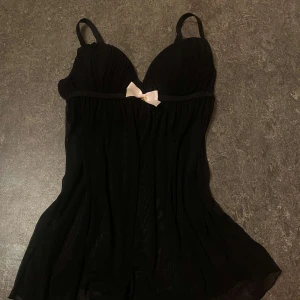 Svart korsett🖤🖤 - Fin korsett i bra skick rekommenderar 🖤⛓️