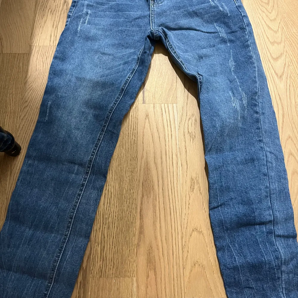 Blåa jeans i nyskick. Strl 29/32. Jeans & Byxor.