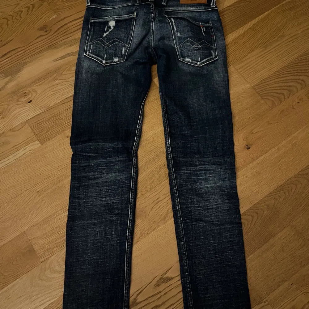 Replay Jeans, nyskick. Strl 30/32. (Liten i storlek). Jeans & Byxor.