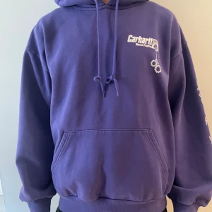 Carhartt hoodie i storlek M! - Carhartt hoodie helt ny aldrig använd i storlek M!