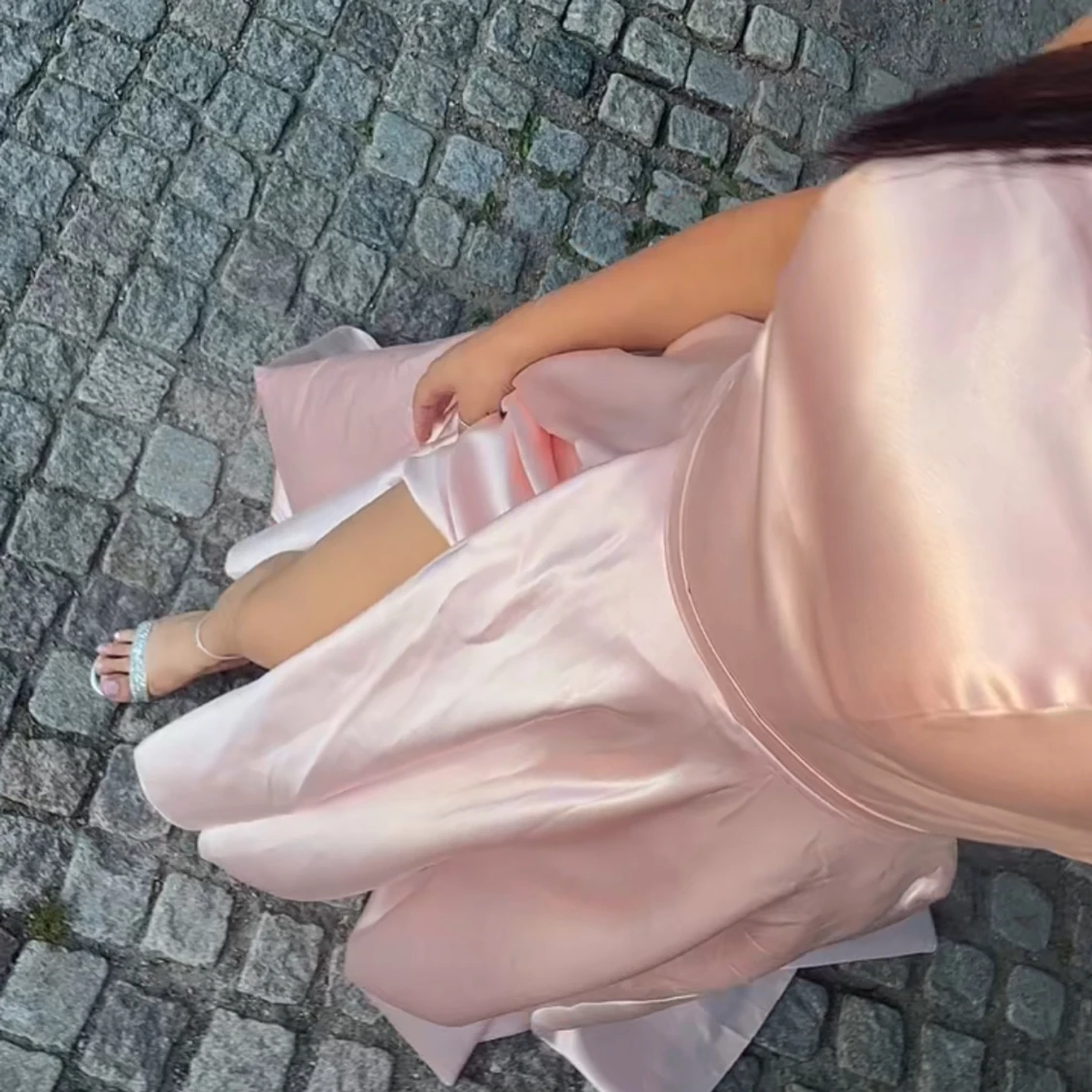 Ljus rosa balklänning - 91