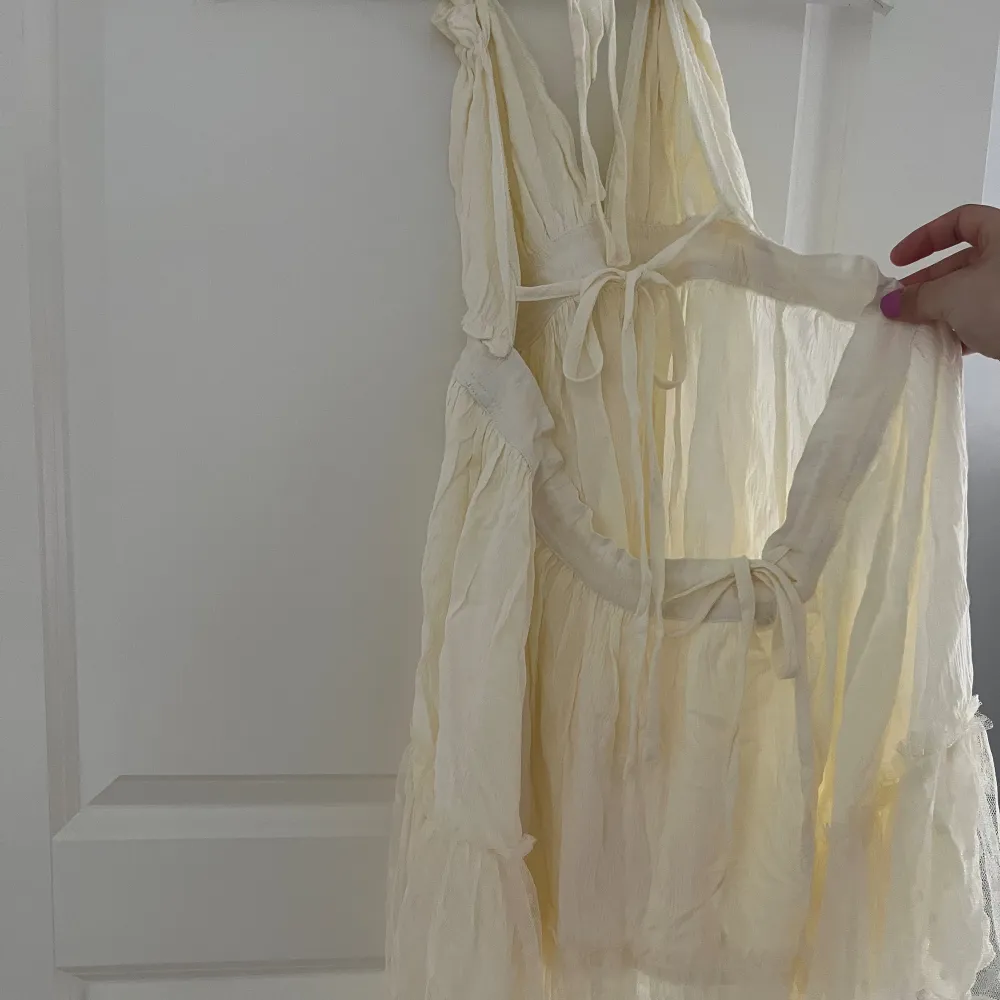 Snygg klänning, säljer då den var för liten för mig💕☺️ Aldrig använd☺️ Nypris:299. Klänningar.