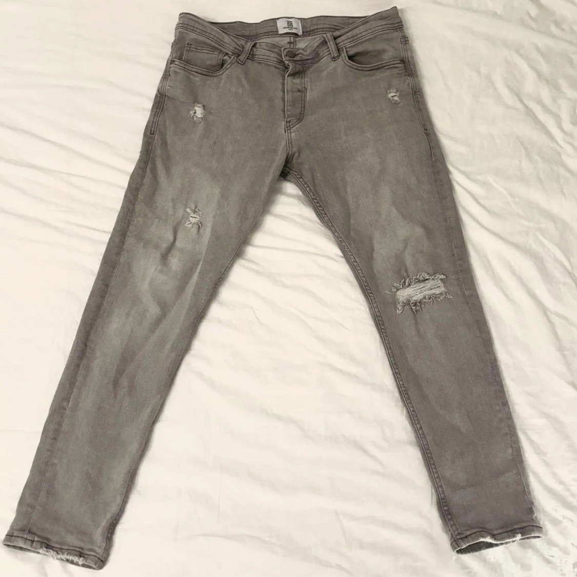 Givenchy jeans 32W 29L