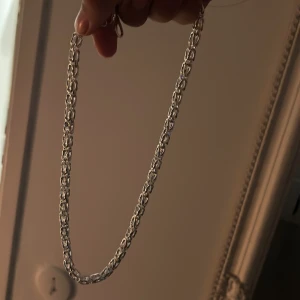 Kejsar kedja  - 50 cm ljus silver färg 